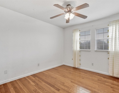 2408 W Messick Loop - Photo Thumbnail 20