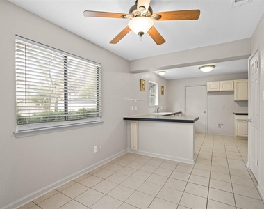2408 W Messick Loop - Photo Thumbnail 10