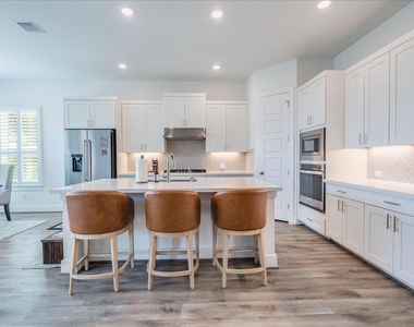 101 Christi Ct - Photo Thumbnail 11