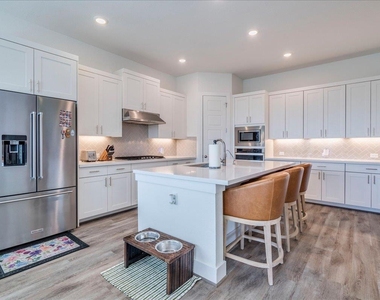 101 Christi Ct - Photo Thumbnail 12