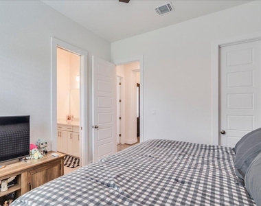 101 Christi Ct - Photo Thumbnail 28