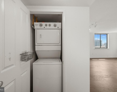 414 Water Street - Photo Thumbnail 22