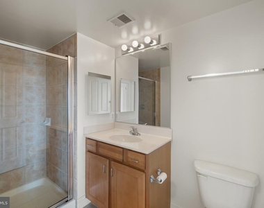 414 Water Street - Photo Thumbnail 4