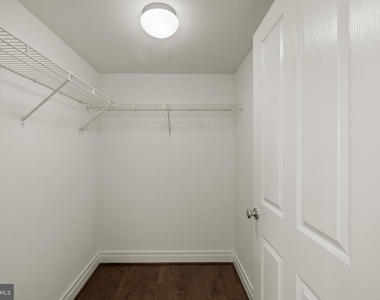 414 Water Street - Photo Thumbnail 21