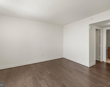 414 Water Street - Photo Thumbnail 18
