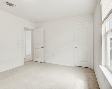 12600 Anthology St - Photo Thumbnail 32