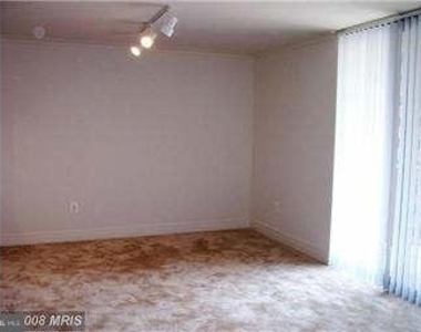 414 Water Street - Photo Thumbnail 4