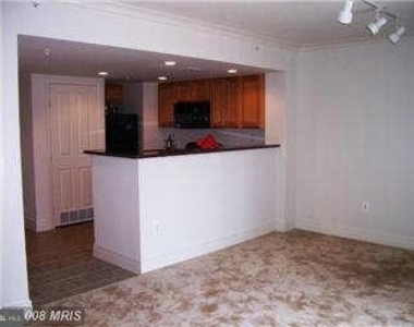 414 Water Street - Photo Thumbnail 3