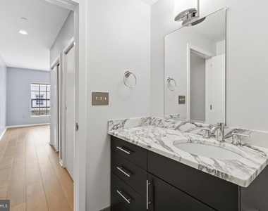 1200 Steuart Street - Photo Thumbnail 34