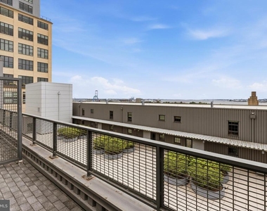 1200 Steuart Street - Photo Thumbnail 58