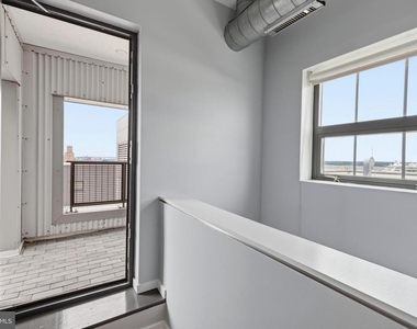 1200 Steuart Street - Photo Thumbnail 54