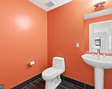 1200 Steuart Street - Photo Thumbnail 18