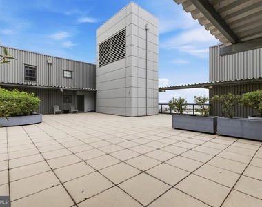 1200 Steuart Street - Photo Thumbnail 11