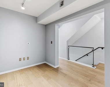 1200 Steuart Street - Photo Thumbnail 27