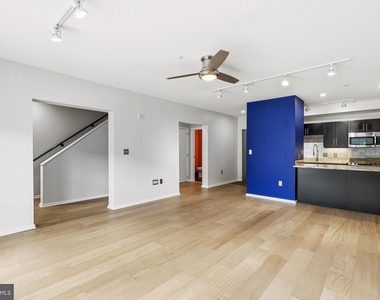 1200 Steuart Street - Photo Thumbnail 15