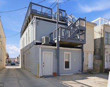 116 W Clement Street - Photo Thumbnail 31