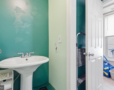 116 W Clement Street - Photo Thumbnail 14