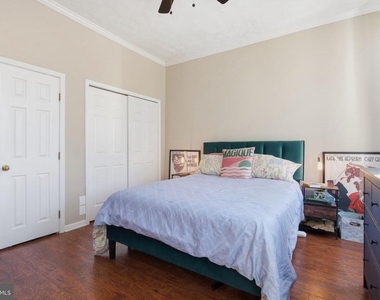 116 W Clement Street - Photo Thumbnail 25