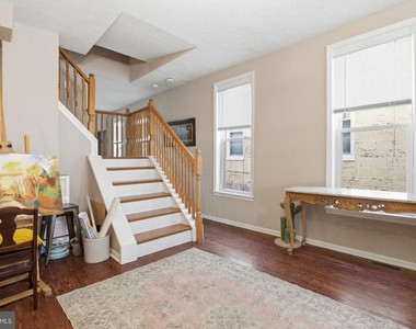 116 W Clement Street - Photo Thumbnail 9