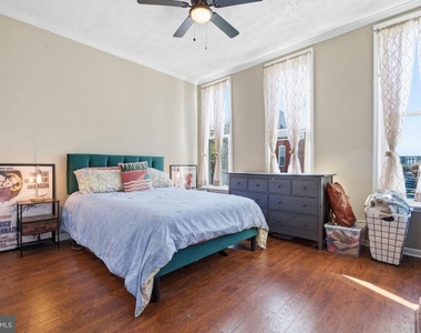 116 W Clement Street - Photo Thumbnail 23