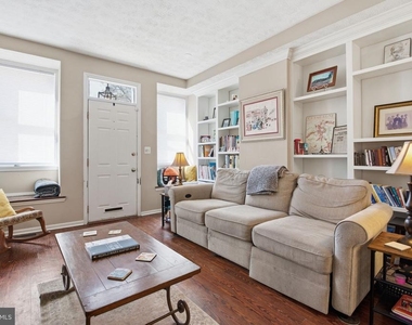 116 W Clement Street - Photo Thumbnail 3