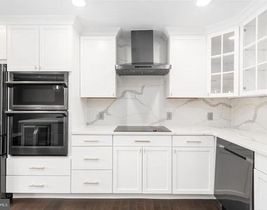 2419 Boston Street - Photo Thumbnail 20