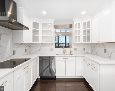 2419 Boston Street - Photo Thumbnail 17