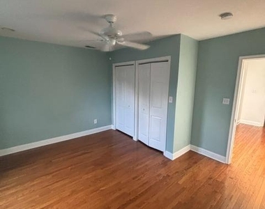 315 E 29th Street - Photo Thumbnail 20