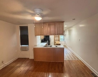 315 E 29th Street - Photo Thumbnail 7