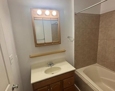 315 E 29th Street - Photo Thumbnail 28