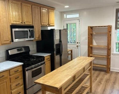 315 E 29th Street - Photo Thumbnail 13