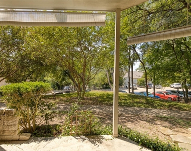 2450 Wickersham Ln - Photo Thumbnail 8