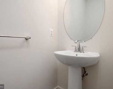 5709 Iron Stone Road - Photo Thumbnail 16
