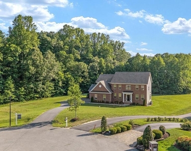 5709 Iron Stone Road - Photo Thumbnail 2