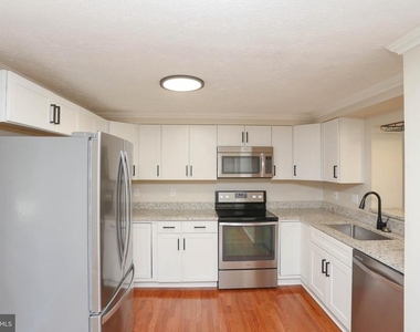 781 Willowby Run - Photo Thumbnail 5