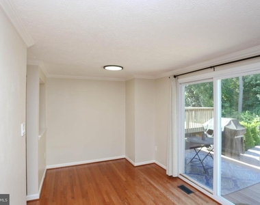 781 Willowby Run - Photo Thumbnail 13