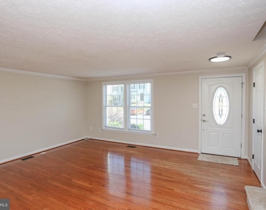 781 Willowby Run - Photo Thumbnail 9