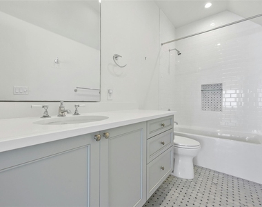2518 Sutherland St - Photo Thumbnail 23
