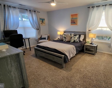 3300 Sanibel Circle - Photo Thumbnail 9