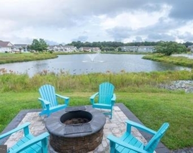 298 Lakeside Drive - Photo Thumbnail 8
