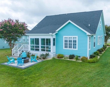 298 Lakeside Drive - Photo Thumbnail 1