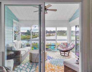 298 Lakeside Drive - Photo Thumbnail 4