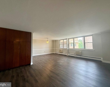 1301 N Harrison Street - Photo Thumbnail 3