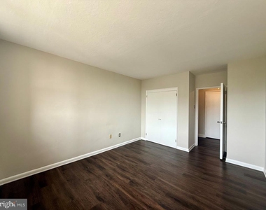 1301 N Harrison Street - Photo Thumbnail 11