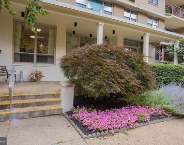 1301 N Harrison Street - Photo Thumbnail 1