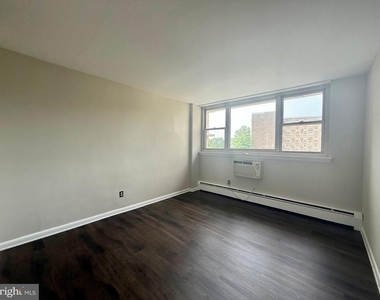 1301 N Harrison Street - Photo Thumbnail 10