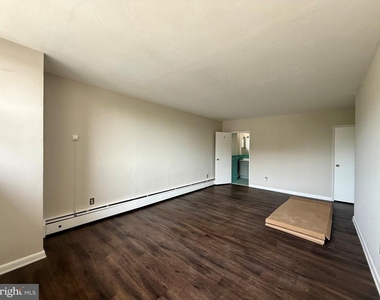 1301 N Harrison Street - Photo Thumbnail 14