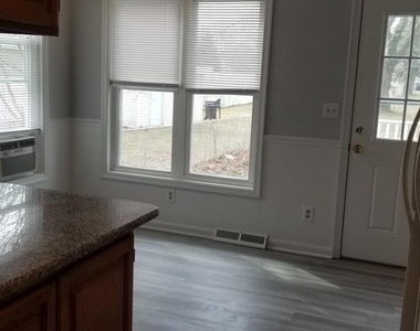 131 N Main Street - Photo Thumbnail 3