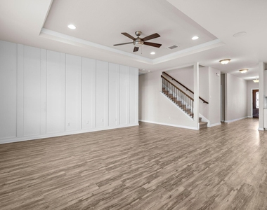 83 Prospector Ln - Photo Thumbnail 2