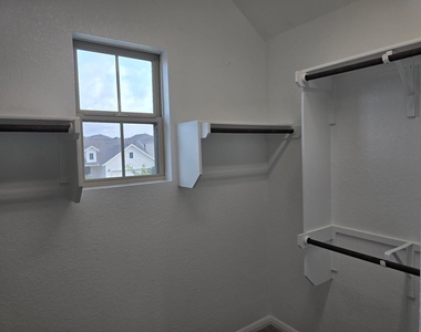 348 Fluttermill Loop - Photo Thumbnail 12